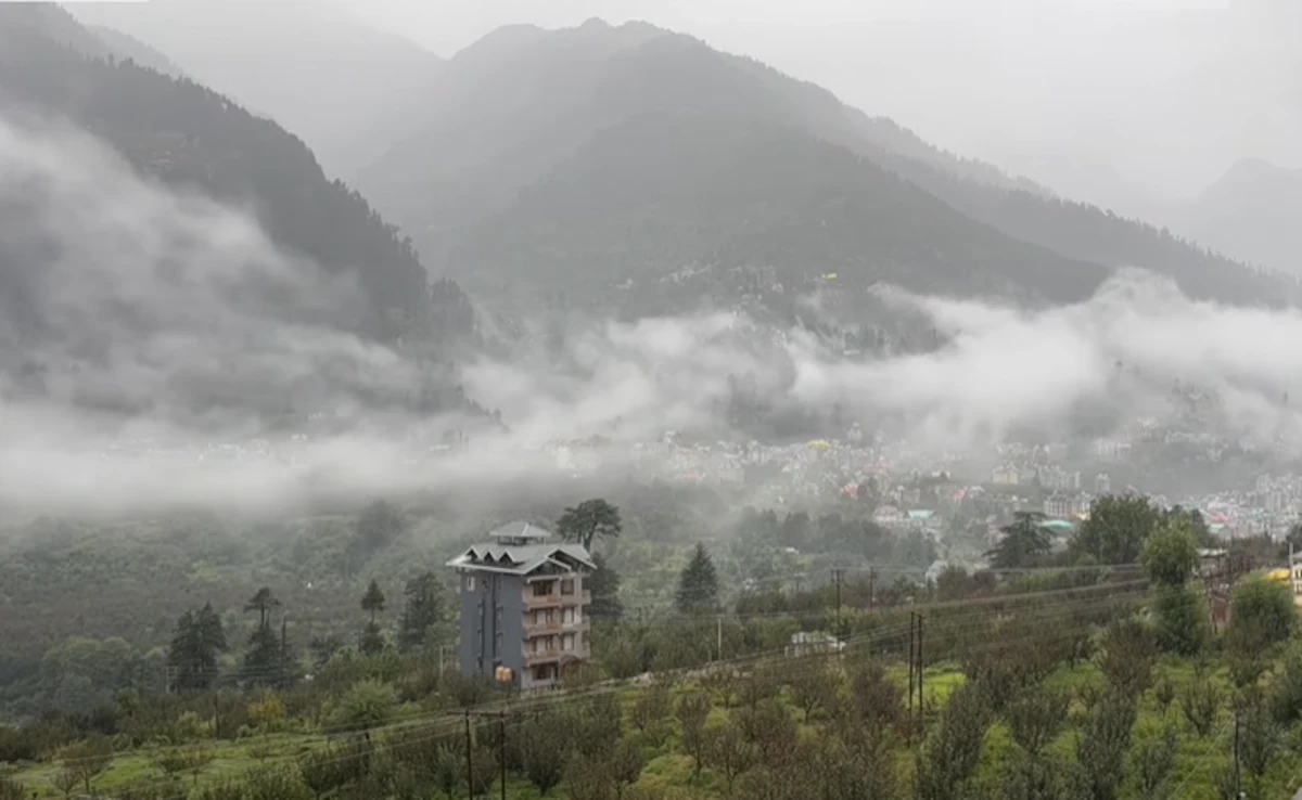 Himachal Pradesh । Meteorological Centre Shimla: हिमाचल में बारिश का दौर जारी, छह जिलों में तेज बारिश के आसार
