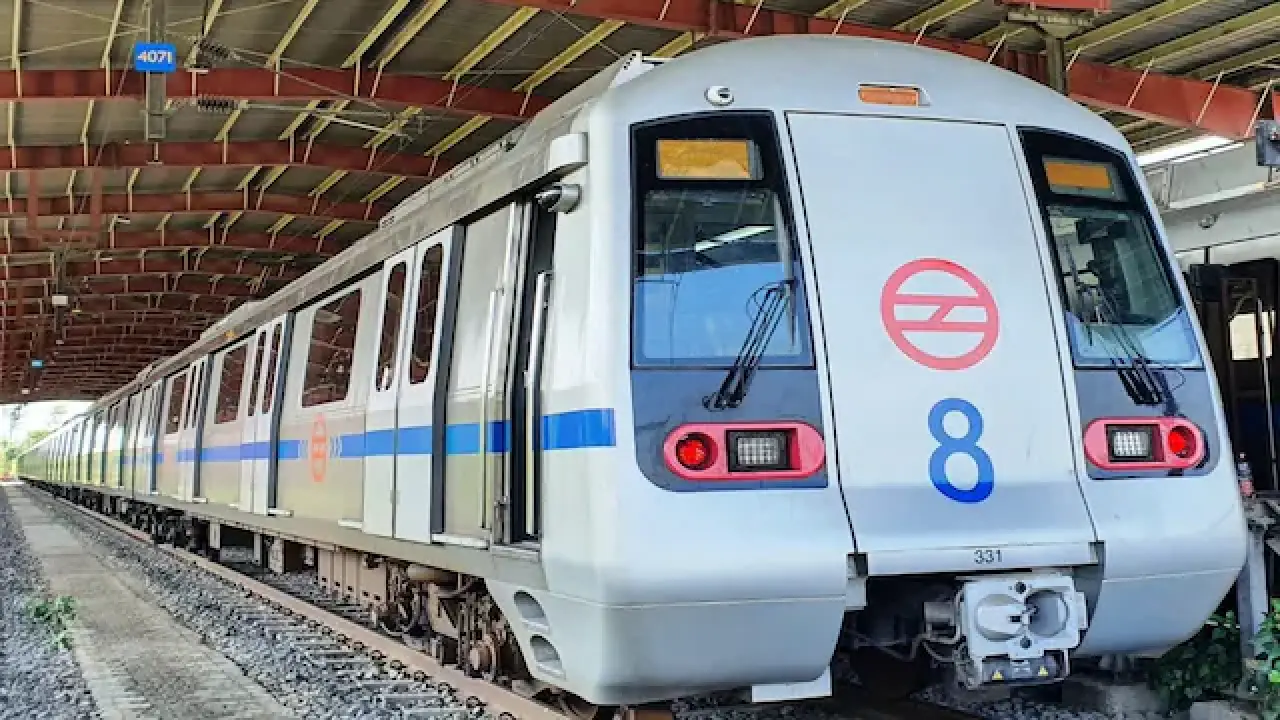 DMRC । Independence Day: स्वतंत्रता दिवस के मौके पर दिल्ली मेट्रो की सेवाएं कल सुबह 4 बजे होंगी शुरू