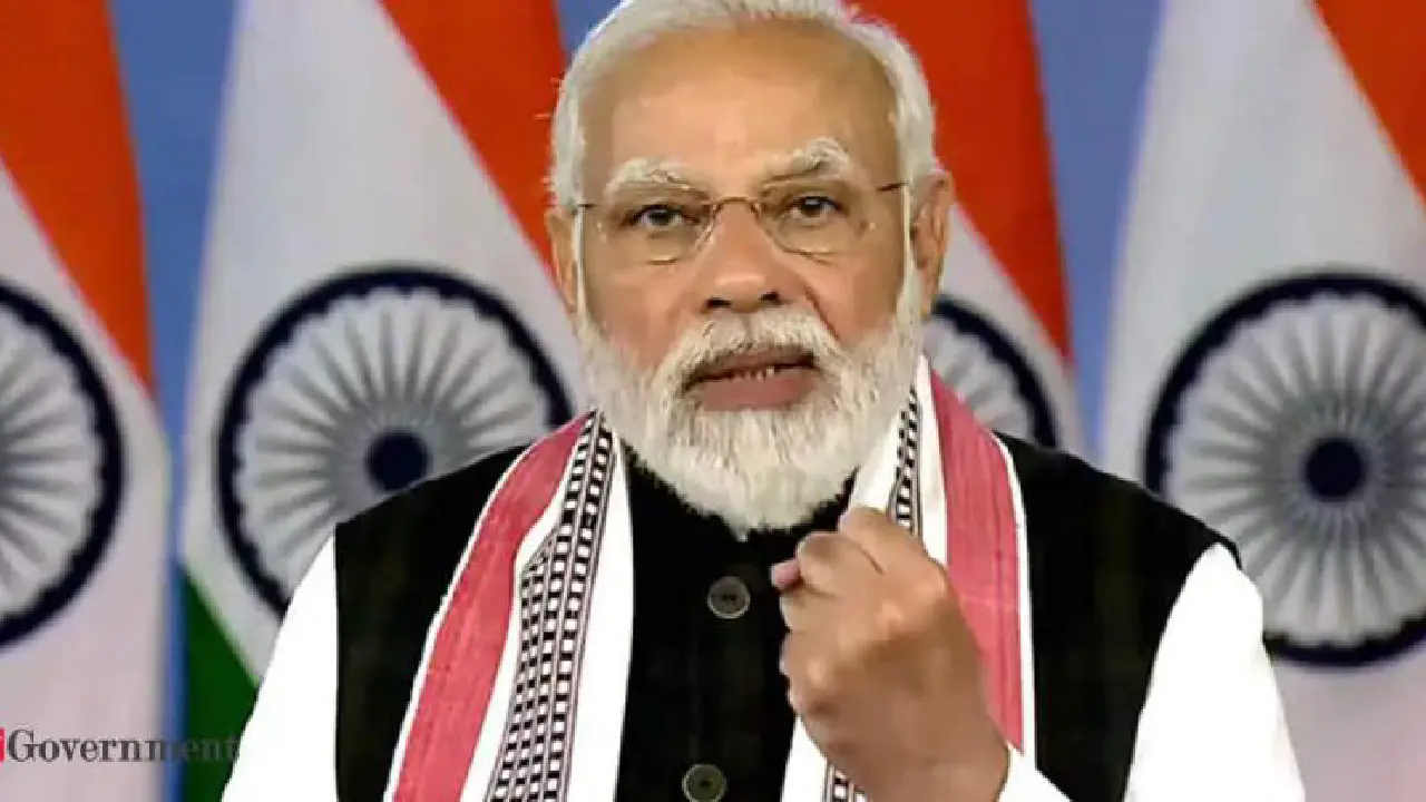 PM । BJP । West Bengal Assembly Election: बंगाल विधानसभा चुनावों में बीजेपी की ऐतिहासिक जीत के बाद प्रधानमंत्री श्री मोदी ने सत्य और दृढ़ता पर संस्कृत सुभाषित किया साझा