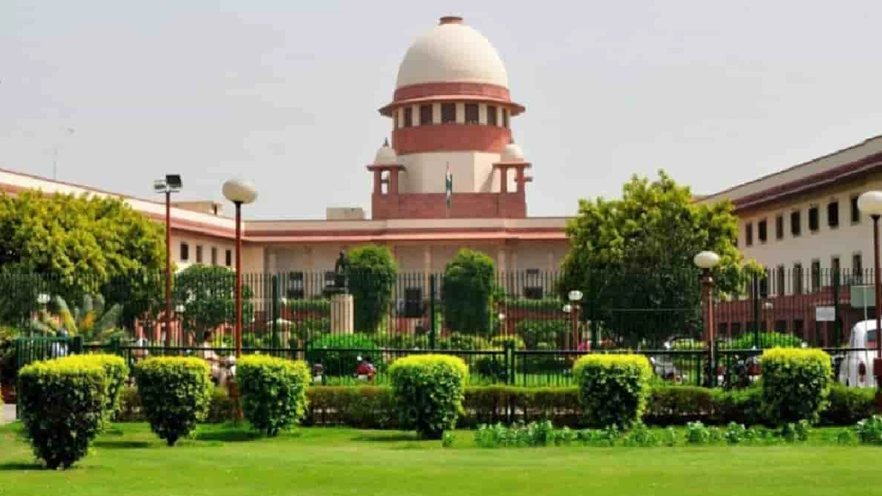 Supreme Court of India । PM: सुप्रीम कोर्ट ने फ्यूल बचाने के लिए कई तरह के कड़े कदम उठाने का दिया आदेश