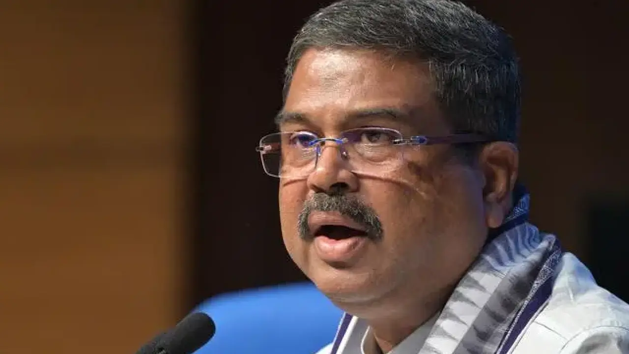 PM । Union Education Minister । NEET-UG । CBT । CBI: धर्मेंद्र प्रधान ने शिक्षा मंत्री का पद छोड़ा