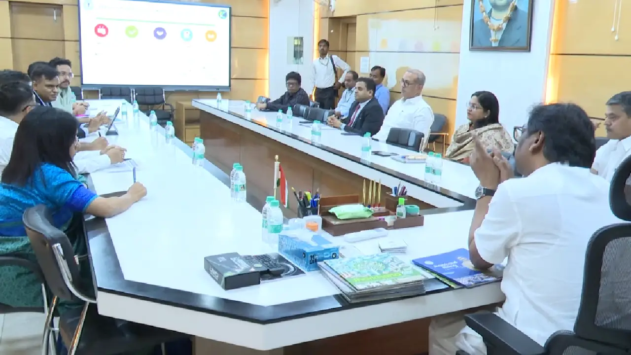 Jharkhand । CM AUDYOGIK VIKAS: निवेश पर मुख्यमंत्री श्री हेमंत सोरेन का फोकस, विदेशी कंपनियों को प्राथमिकता