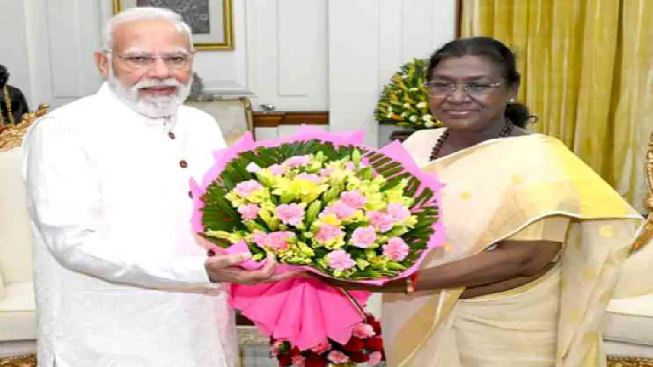 President । PM । CM । UP: राष्ट्रपति श्रीमती मुर्मू 68 साल की हुईं, पीएम श्री मोदी ने जनसेवा के प्रति उनके समर्पण की कि सराहना