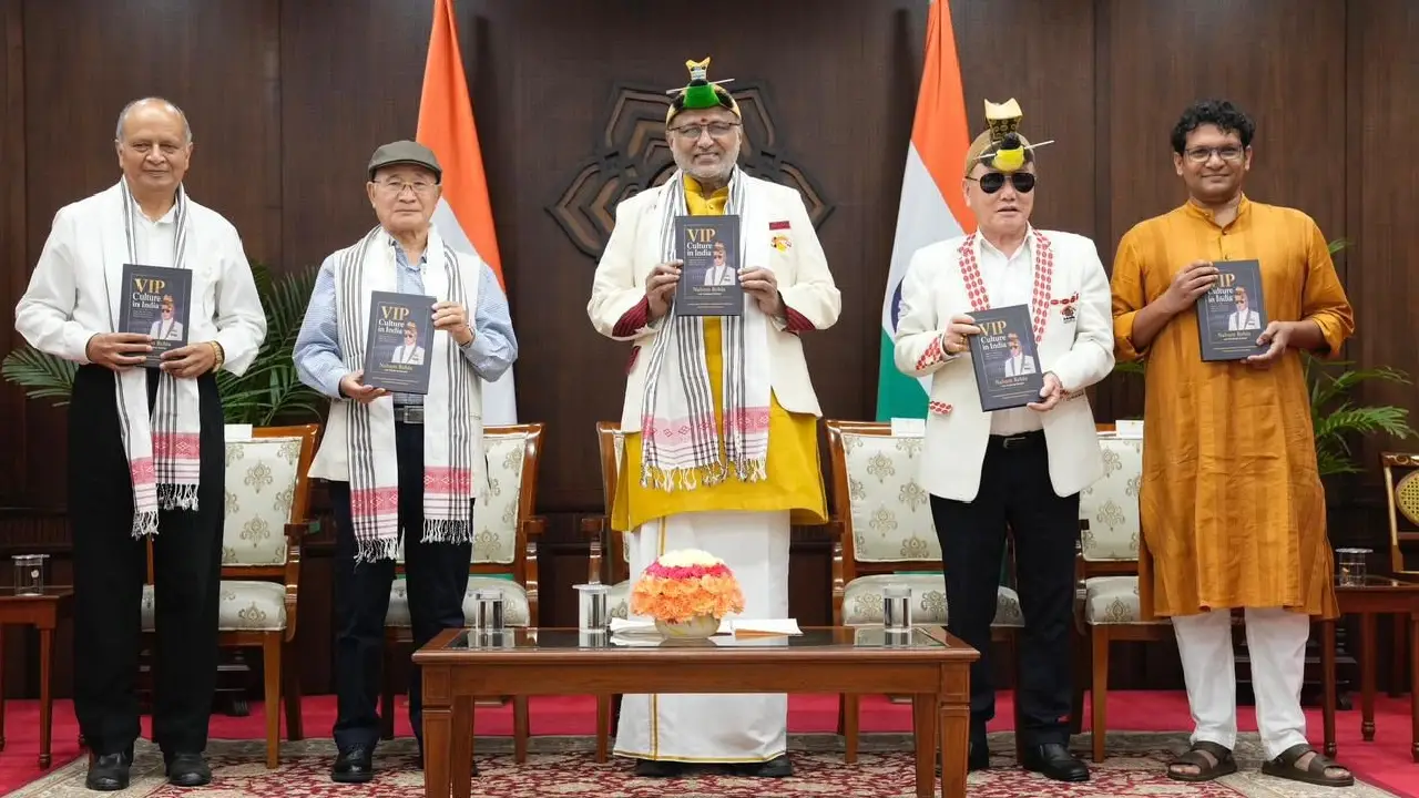 Vice President । PM । Republic । VIP Culture । Citizen First: उपराष्ट्रपति ने वीआईपी कल्चर पर किताब का विमोचन किया, नागरिक-केंद्रित शासन का आह्वान किया