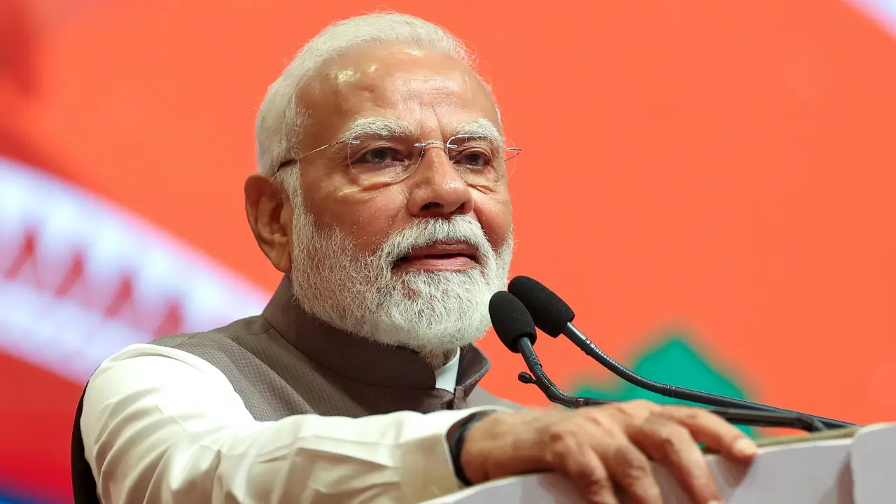PM । BRICS । Global South । NDC । Union Minister: पीएम मोदी ने सुरक्षित और टिकाऊ ग्लोबल एनर्जी भविष्य के लिए भारत के विजन पर प्रकाश डाला