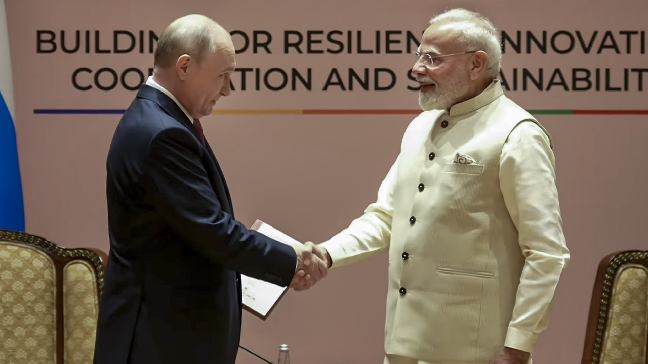 President । PM । UN Secretary General: प्रधानमंत्री मोदी और रूस के राष्ट्रपति पुतिन ने भारत मंडपम में द्विपक्षीय वार्ता की