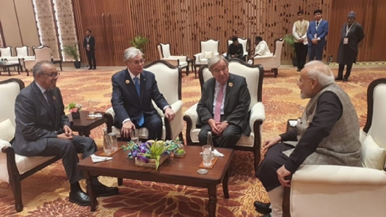 WHO । BRICS । 18th BRICS Summit । Director-General  । PM: विश्व स्वास्थ्य संगठन के डायरेक्टर जनरल ने ब्रिक्स समिट 2026 के दौरान अपनाए गए नई दिल्ली डिक्लेरेशन की तारीफ की