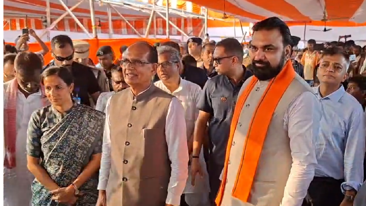 CM । Union Minister of Agriculture and Farmers Welfare । Flood: भागलपुर पहुंचे मुख्यमंत्री सम्राट चौधरी और केन्द्रीय कृषि मंत्री शिवराज सिंह चौहान