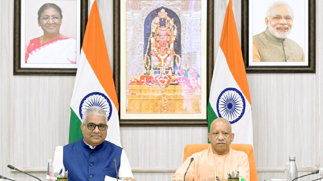 Environment, Forest and Climate Change । CM । NCR: भूपेंद्र यादव, योगी आदित्यनाथ ने यूपी एनसीआर के आठ जिलों में एयर क्वालिटी के उपायों की कि समीक्षा