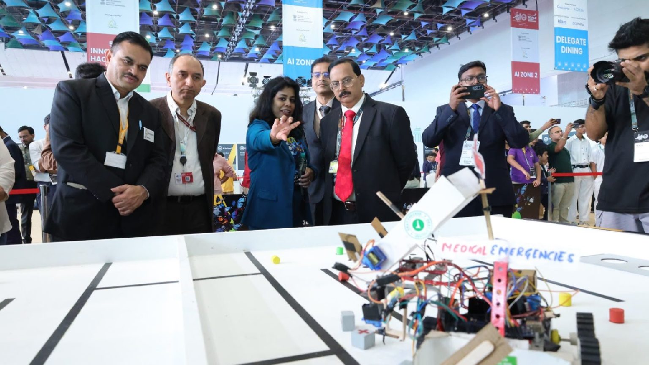 India Mobile Congress 2026 । Ministry of Communications । ITU । DoT । COAI: टेलीकम्युनिकेशन डिपार्टमेंट और आईटीयू ने इंडिया मोबाइल कांग्रेस 2026 में रोबोटिक्स फॉर गुड यूथ चैलेंज इंडिया का किया आयोजन