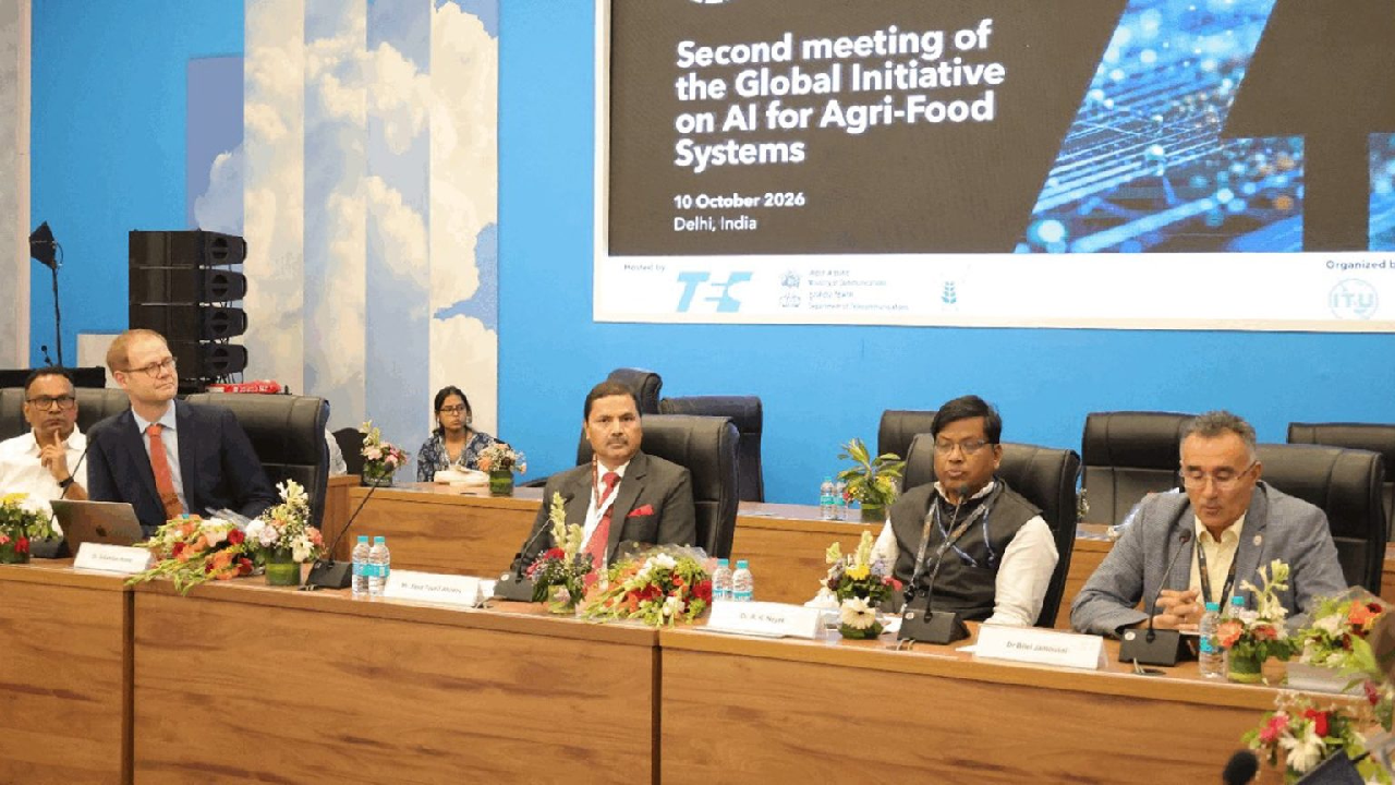 IMC 2026 । UN । AI । IoT । TEC । ICAR । GI-AI4FS । FAO । DoT इंडिया मोबाइल कांग्रेस 2026 में संयक्त राष्ट्र इनिशिएटिव मीटिंग का फोकस खेती में ज़िम्मेदार AI के इस्तेमाल पर जोर