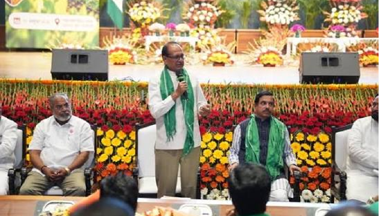 Union Government । Union Agriculture Minister । Minister of Public Distribution । High Level Committee । Maharashtra । Karnataka: केन्द्र सरकार, महाराष्‍ट्र और कर्नाटक के गन्ना किसानों की शिकायतों के समाधान के लिए उच्च स्तरीय समिति का गठन करेगी