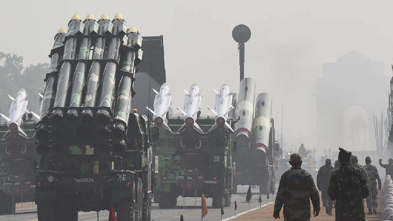 Europe । IDDM । Defence Secretary । Rearm Europe: रक्षा सचिव ने कहा भारत अब यूरोप को रक्षा सामान का तीसरा सबसे बड़ा एक्सपोर्टर