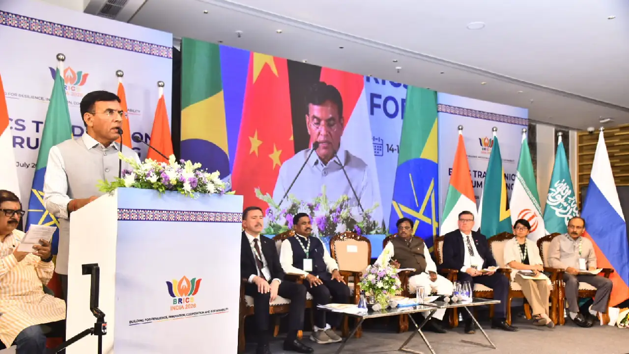 BRICS Trade Union Forum Summit । Union Minister for Labour and Employment । AI । Robotics Technology: केन्द्रीय श्रम मंत्री ने युवाओं को AI की लेटेस्ट टेक्नोलॉजी का इस्तेमाल करके स्किल्स अपग्रेड करने की दी सलाह