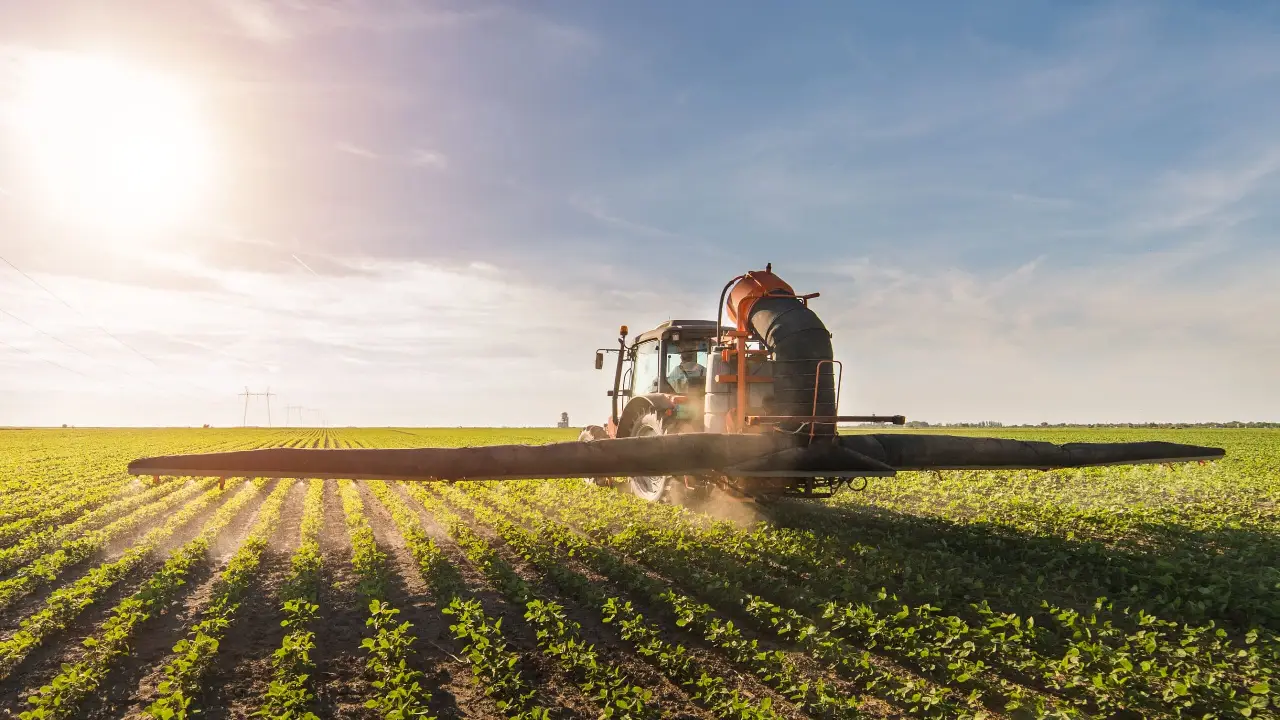 Regenerative Agriculture । Sprinkler Systems: रीजेनरेटिव एग्रीकल्चर, खेती में बदलाव की नई लहर और भारत के लिए इसकी उपयोगिता