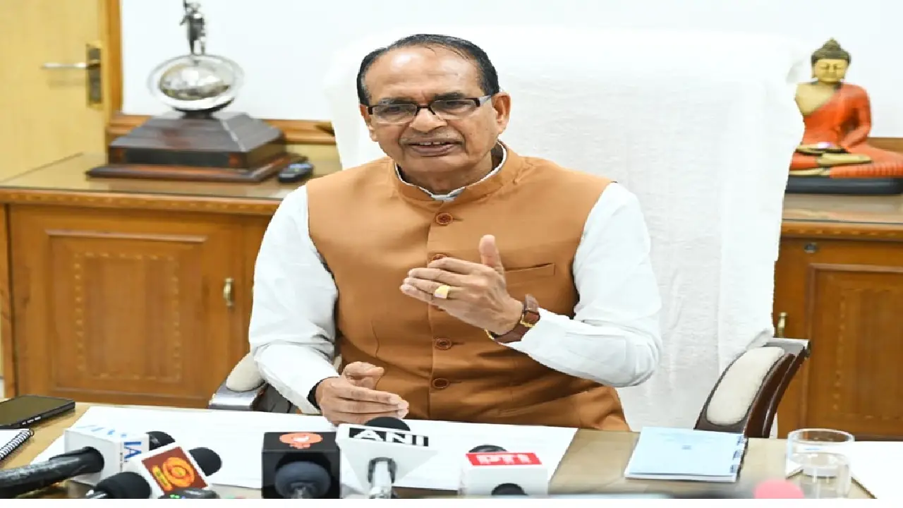 Central Agriculture Minister । CM । KVK: केन्द्रीय कृषि मंत्री ने खेत बचाओ अभियान को खेतों, किसानों और गांवों को जोड़ते हुए इसे व्यापक राष्ट्रीय अभियान बनाने का किया आह्वान