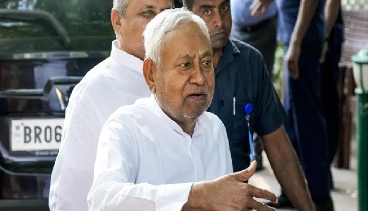 Nitish Kumar । CM । Governor । Resignation: नीतीश कुमार ने बिहार के मुख्यमंत्री पद से दिया इस्तीफा